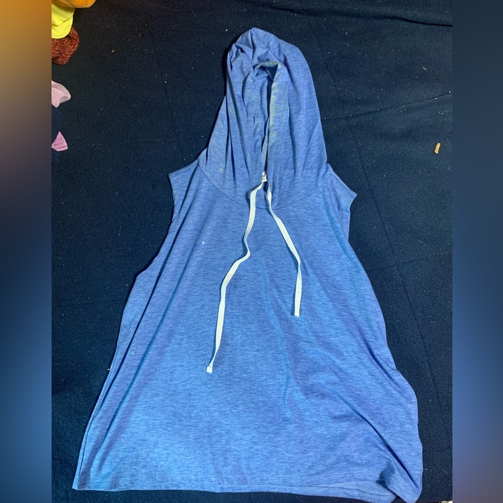 Blue sleeveless hoodie no pockets